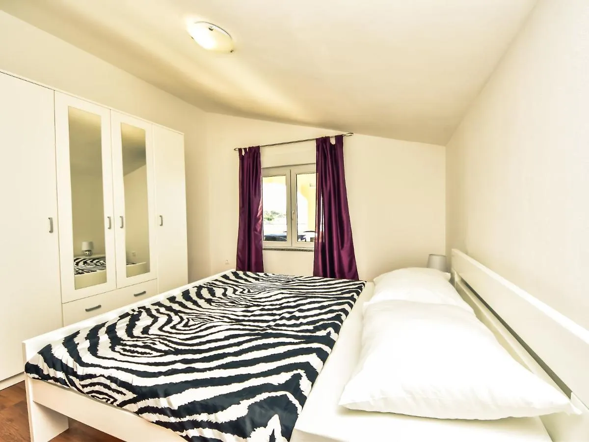 Holiday Home Marijana By Interhome Maslenica 0*,